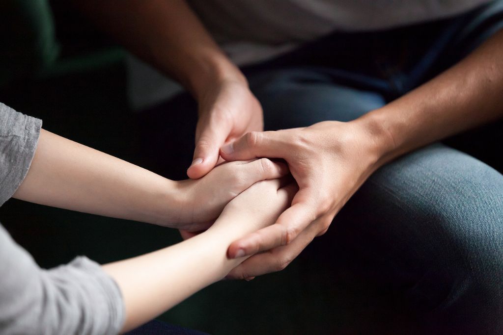 5 Steps to Support a Loved One Battling Addiction