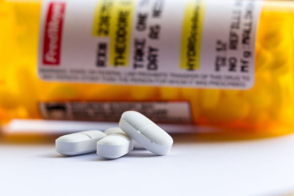 Hydrocodone vs. Oxycodone: Understanding the Differences