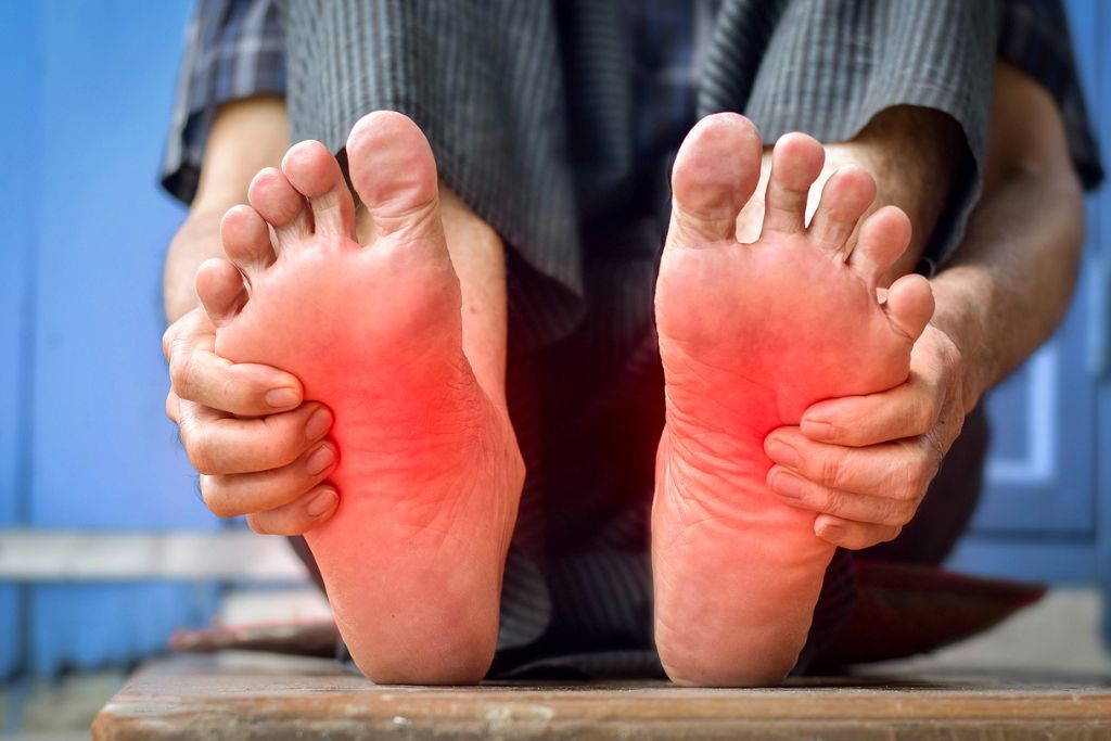 Opioids and Neuropathy: Risks, Treatments, and Safer Alternatives